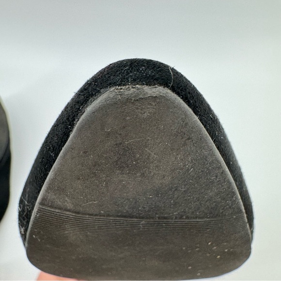 Rohb by Joyce Azria Black Flats with Pointed Toe - Size 9 - Picture 8 of 8